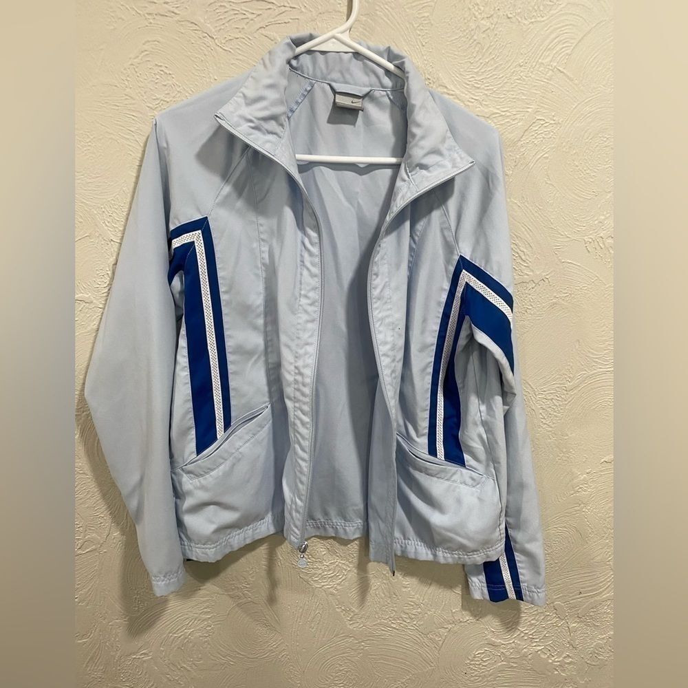 Nike lightweight blue windbreaker size medium